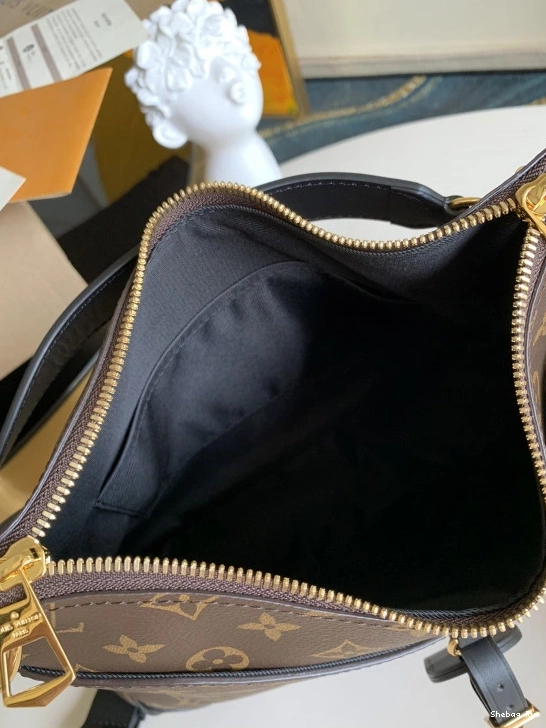 VUITTON ODÉON MM LOUIS 0806
